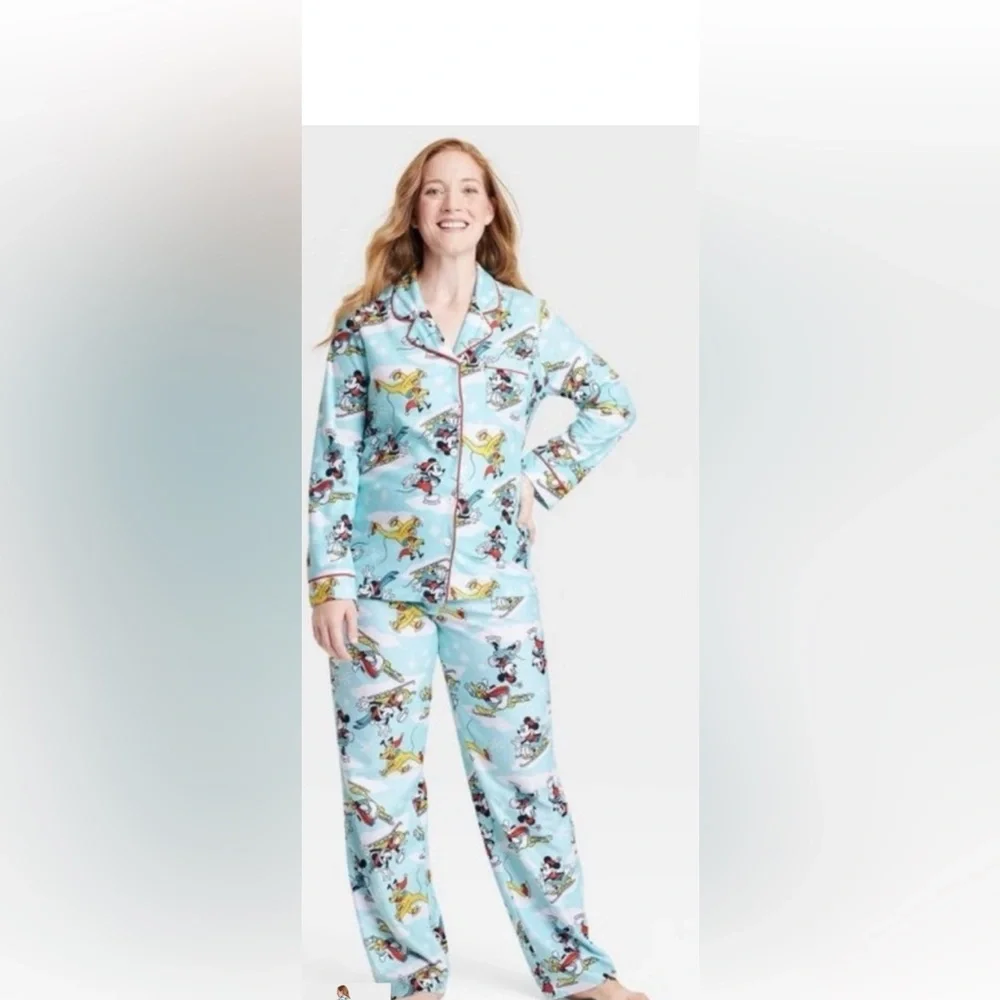 Disney 100 Retro Reimagined 2 Piece Pajama Set Size‎ Medium New
